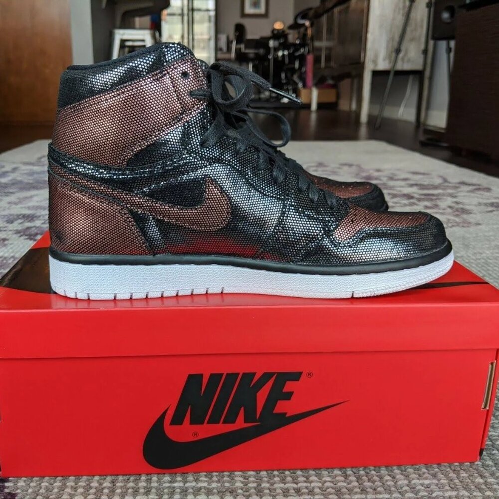 Jordan 1H OG FEARLESS woman's